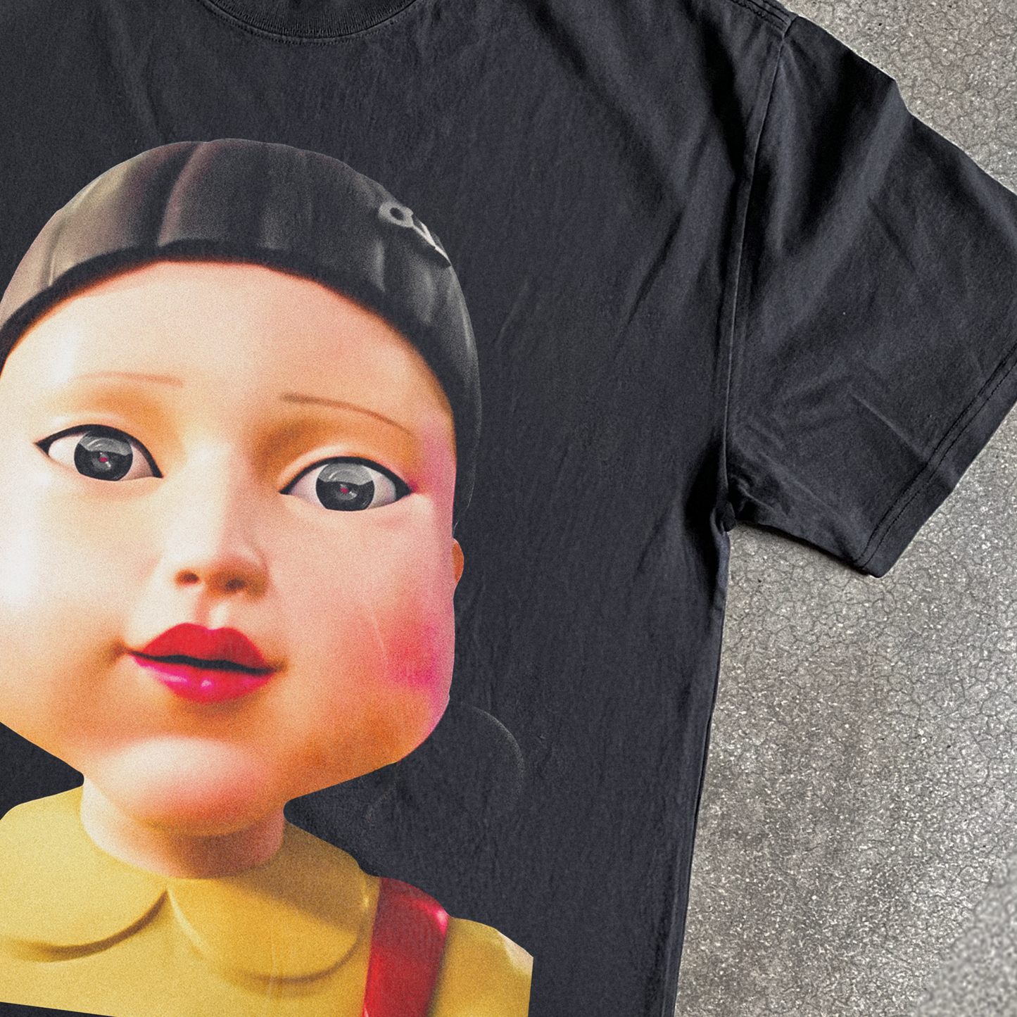 Red Light' Heavyweight Black T-Shirt