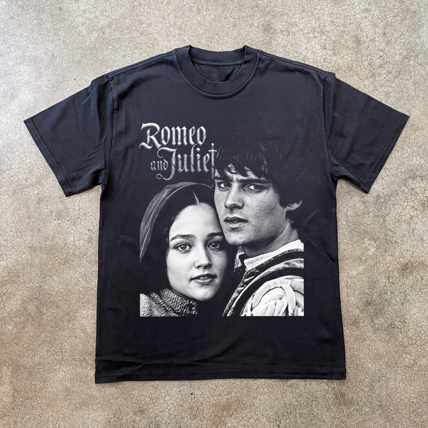 Romeo And Juliet 1968 Heavyweight Black T-Shirt