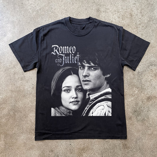 Romeo And Juliet 1968 Heavyweight Black T-Shirt