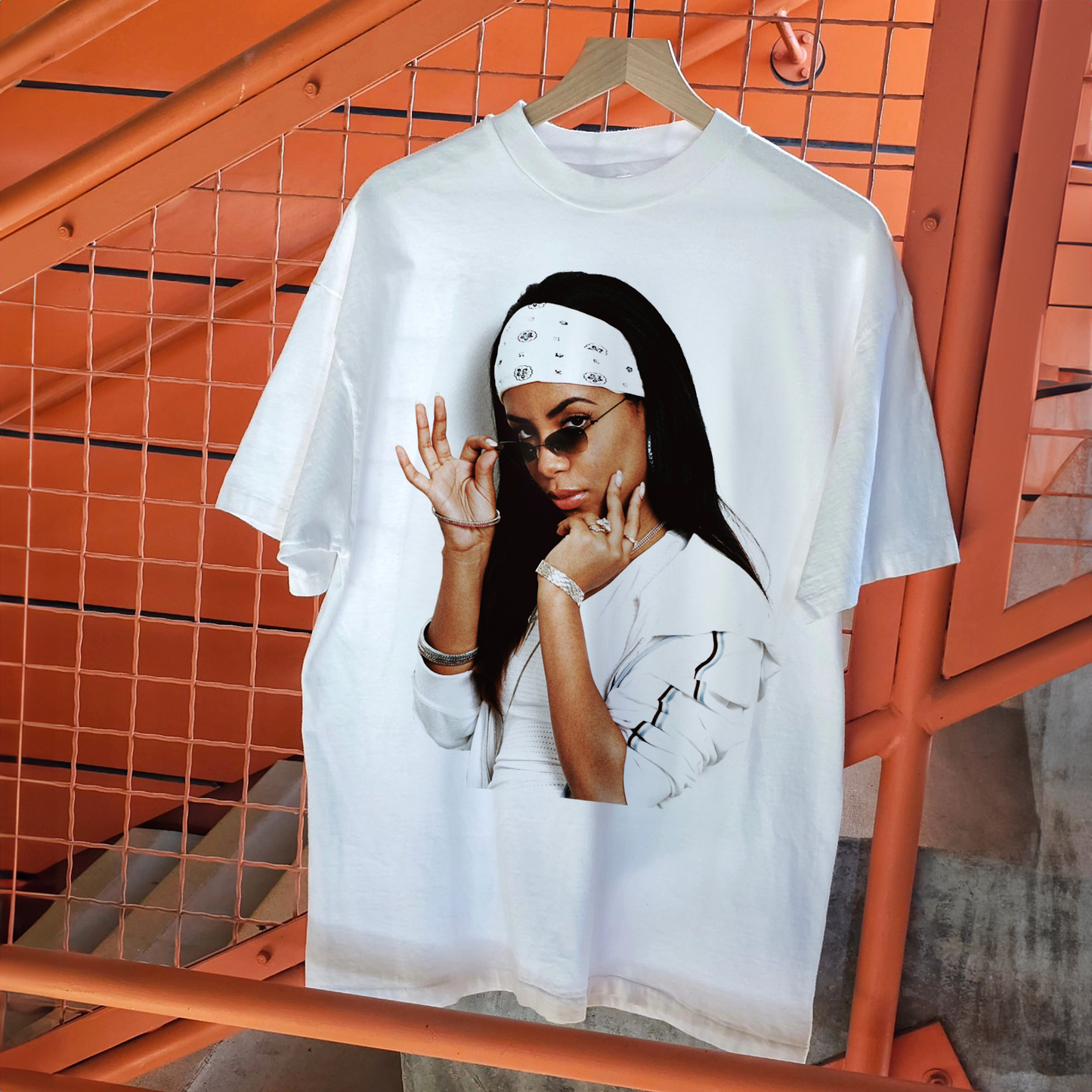 AALIYAH 'BANDANA' HEAVYWEIGHT WHITE T-SHIRT