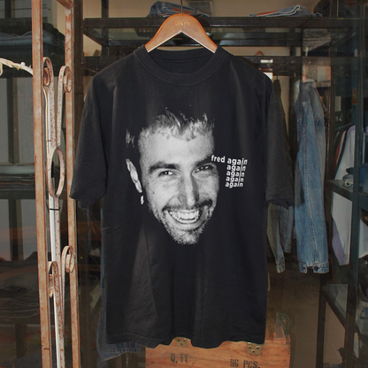 fred again gear Fred Again.. Smile Heavyweight Black T-Shirt – Big Head Vintage