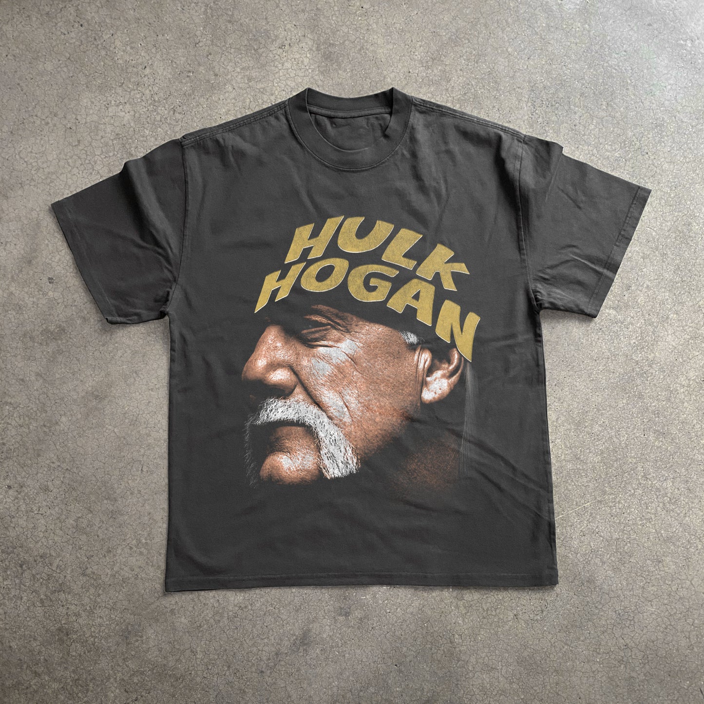 Hulk Hogan Vintage Big Head Heavyweight Black T-Shirt