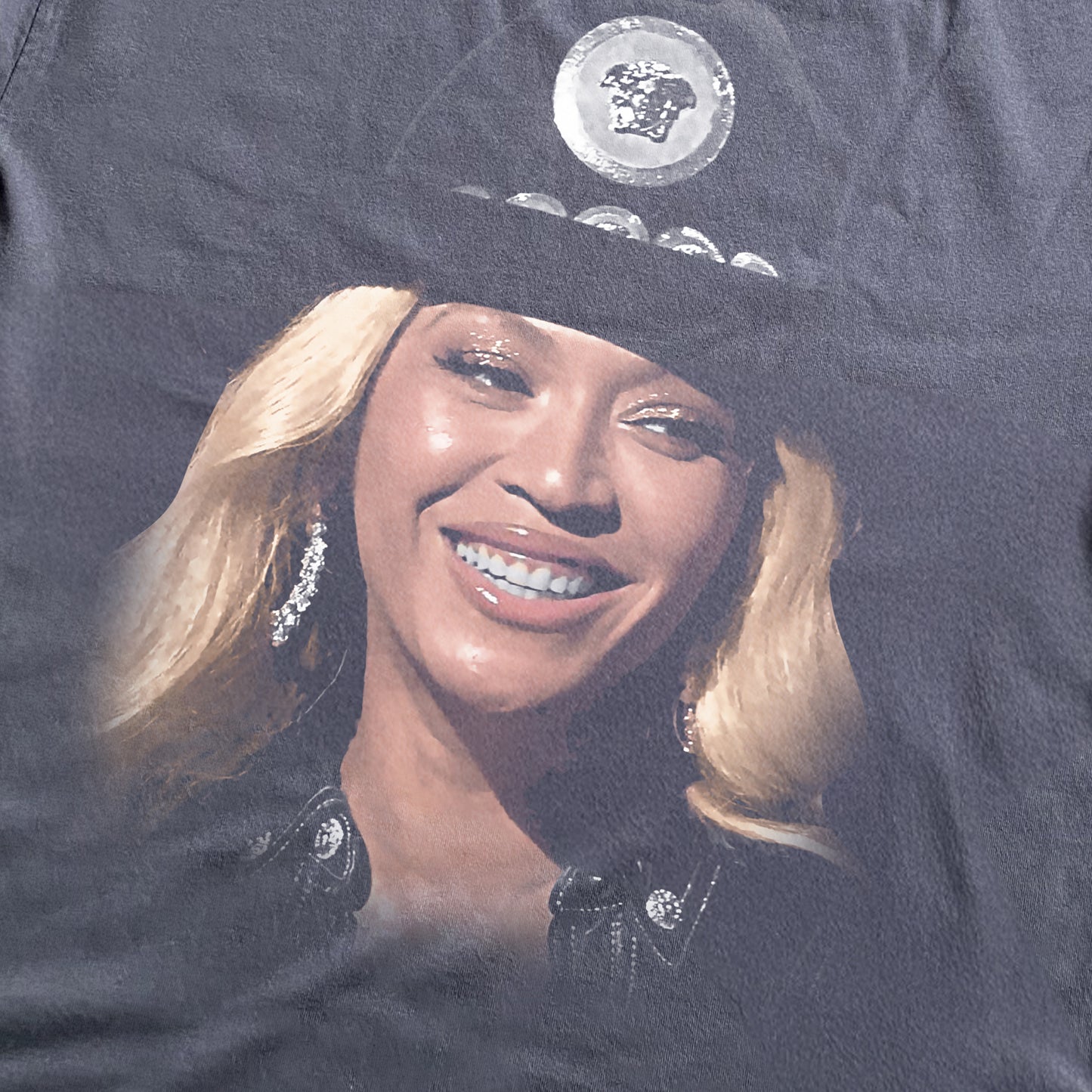 COWBOY CARTER HEAVYWEIGHT BLACK T-SHIRT
