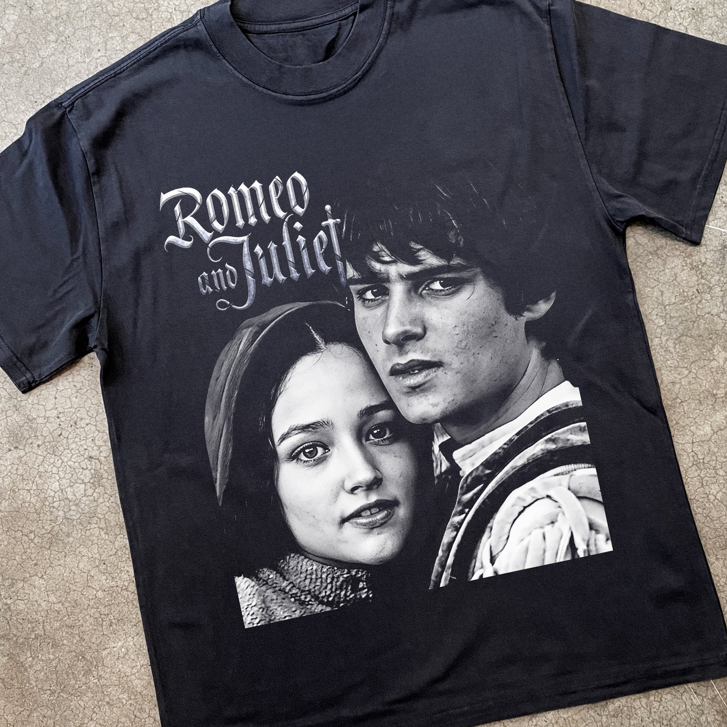 Romeo And Juliet 1968 Heavyweight Black T-Shirt