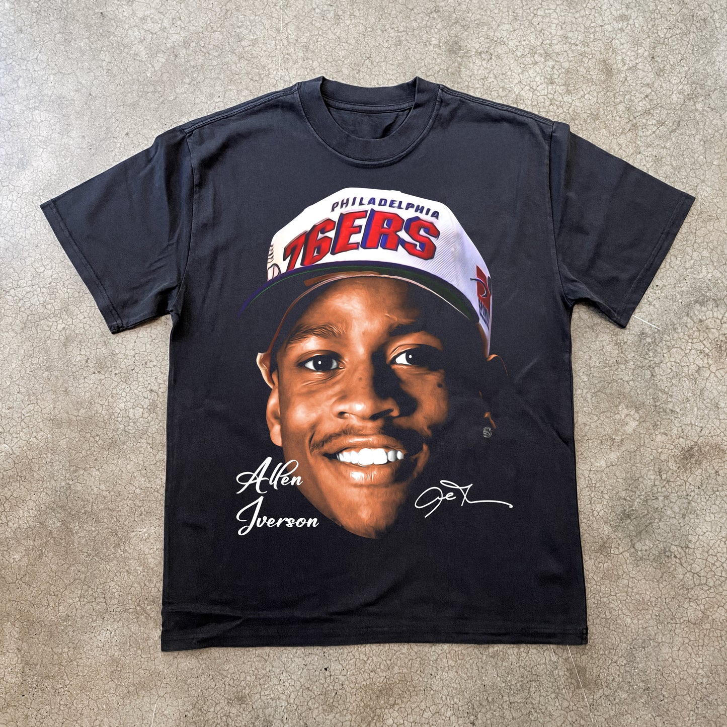 ALLEN IVERSON 76ERS HEAVYWEIGHT BLACK T-SHIRT