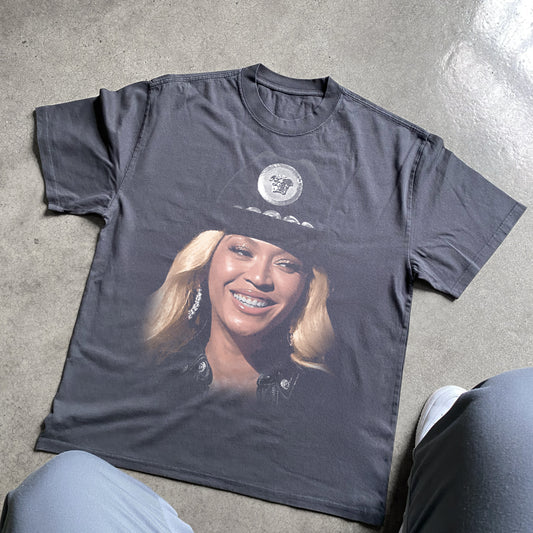 COWBOY CARTER HEAVYWEIGHT BLACK T-SHIRT