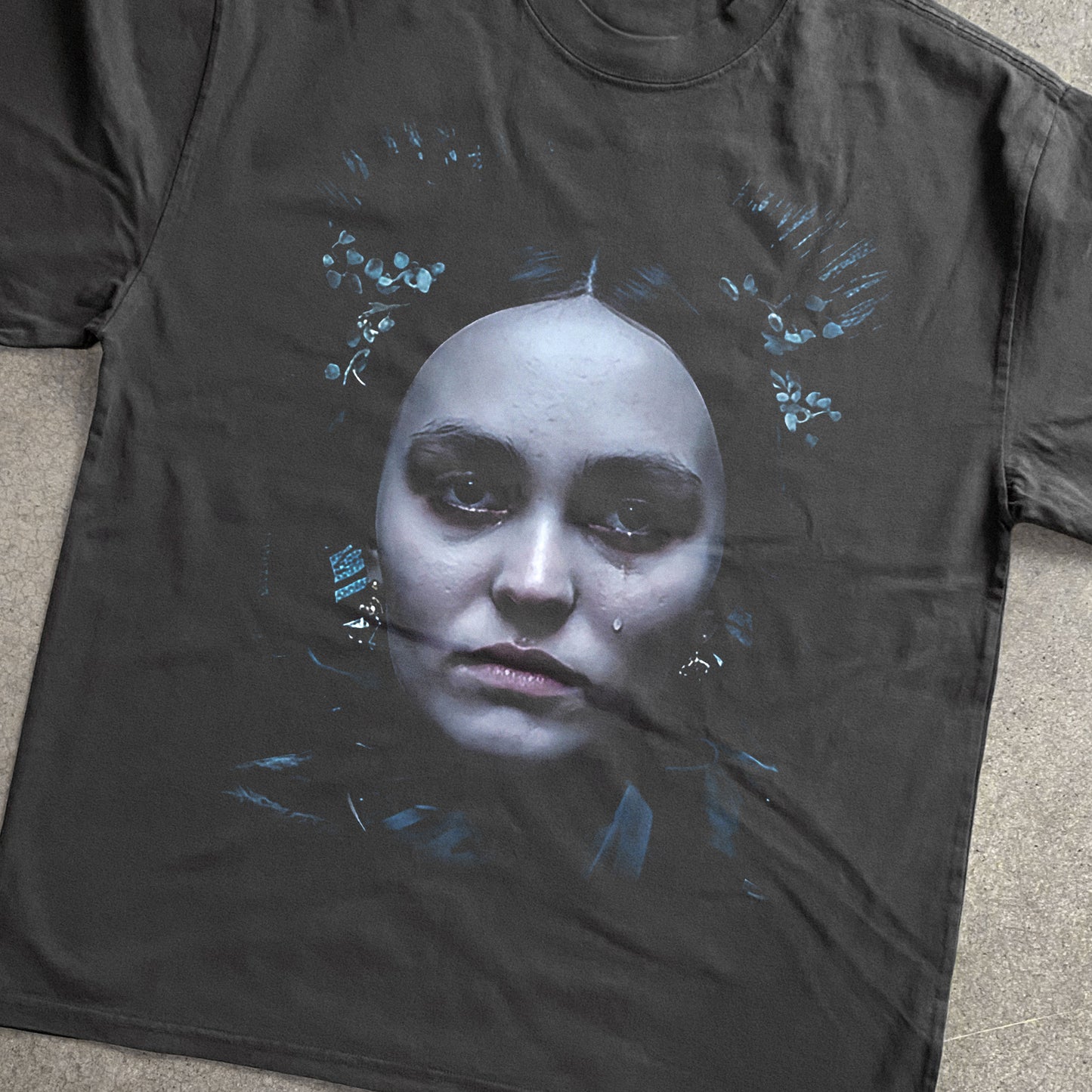 Ellen Hutter Big Head Heavyweight Black T-Shirt